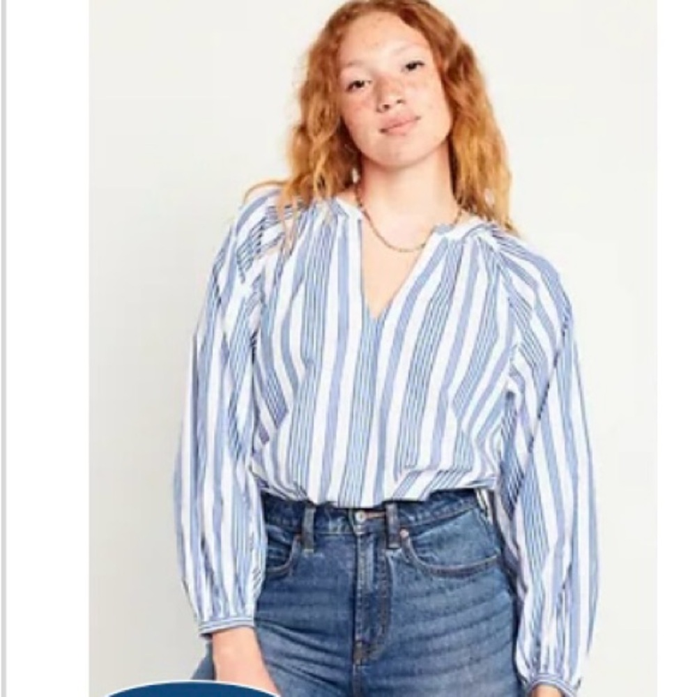 OLD NAVY SPLIT NECK TOP